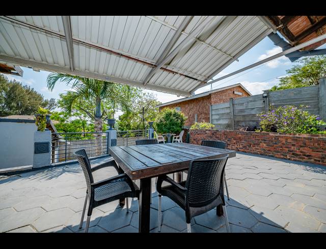3 BEDROOM FREEHOLD FOR SALE IN HILLARY